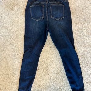 Molly and Isadora mid rise skinny jeans